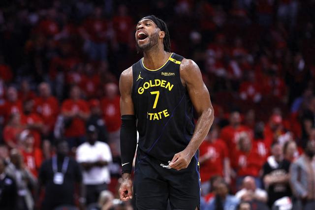 开云中国-巴特勒重返赛场，出色发挥首场状态出色，曼联观众沸腾！-开云中国