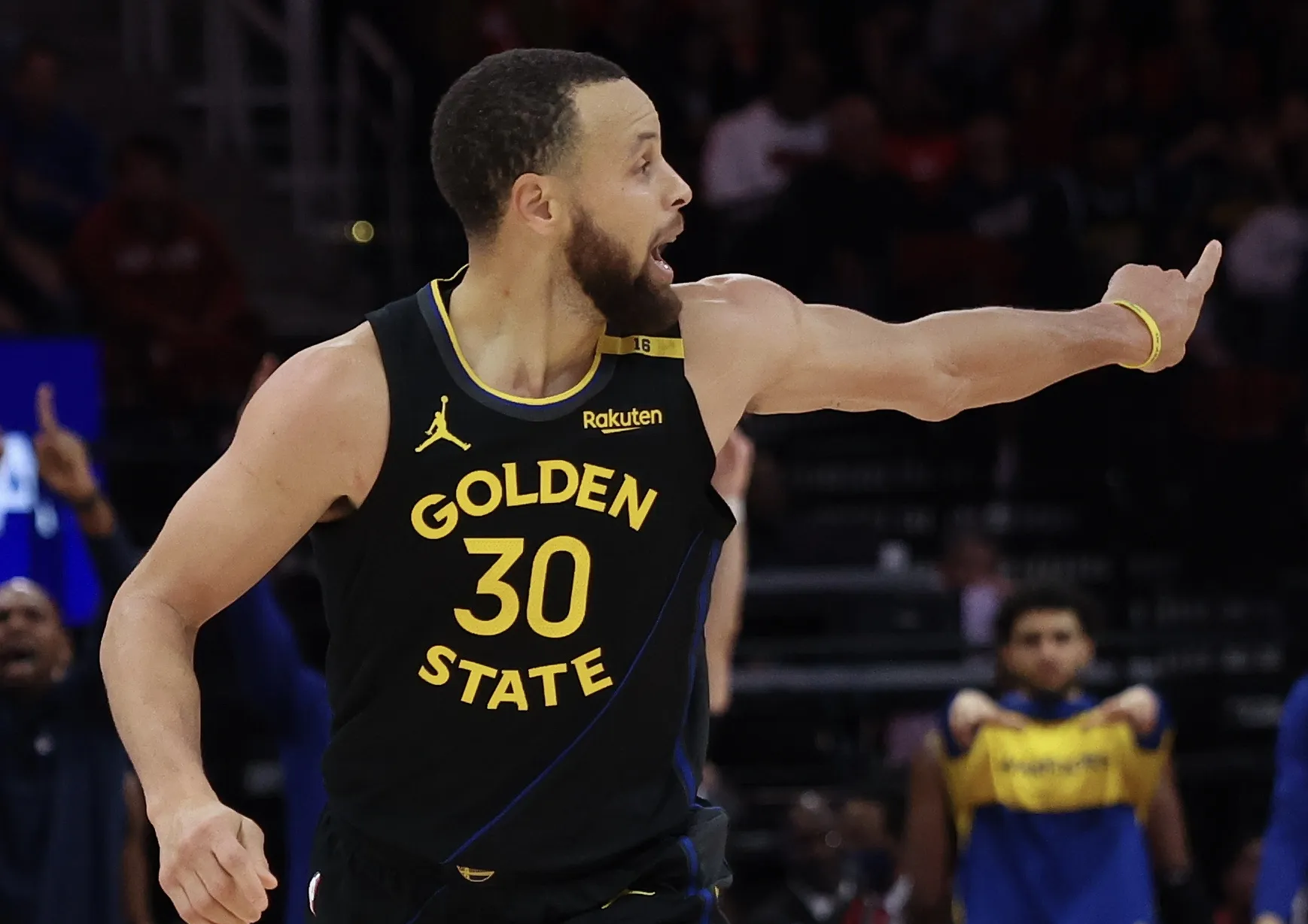 开云在线登陆入口-库里连续十场比赛得分超过夺冠，加拿大队不断突破！-开云在线登陆入口