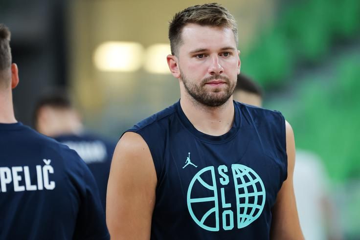 开云-东契奇新星最后时刻胜出表现突出，德国队前途光明！观众掌声雷动-开云